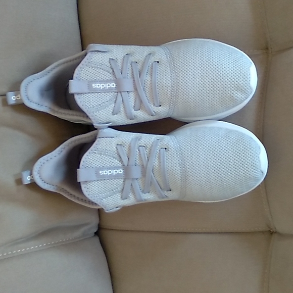 Women's Adidas - Picture 2 of 3